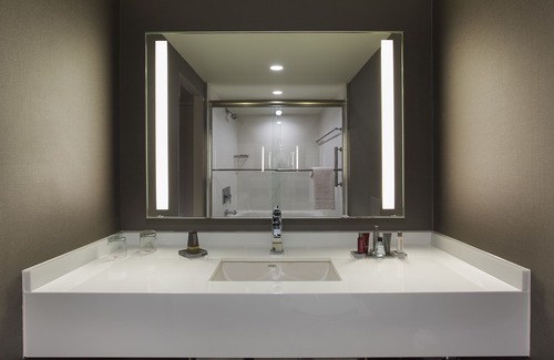 Teaneck Hotel | Teaneck Marriott at Glenpointe