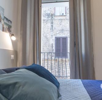 Terracina Apartment | Teatro Romano Centro Storico Wi-FI Centralissima