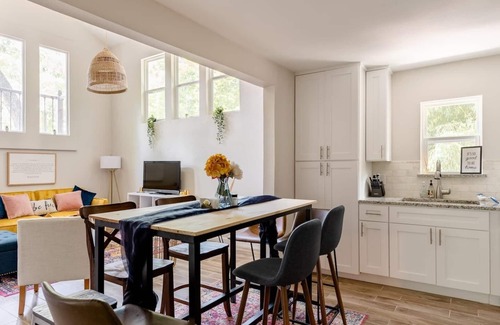Little Forest Hills House | Teepee, Bamboo Forest, Minutes from White Rock Lake and The Arboretum