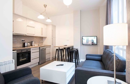 Temple Bar Apartment | Temple Bar 2 Bedroom Modern Apartment in the heart of the city - sleeps 6