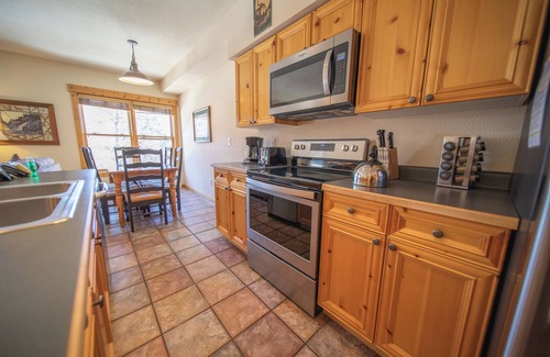 Mountain House Condo | Tenderfoot Lodge 2620