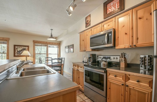 Mountain House Condo | Tenderfoot Lodge 2620