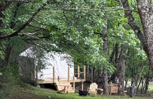 Franklin RV Rental | Tentrr Signature Site - The Ruby Creek Inn 2