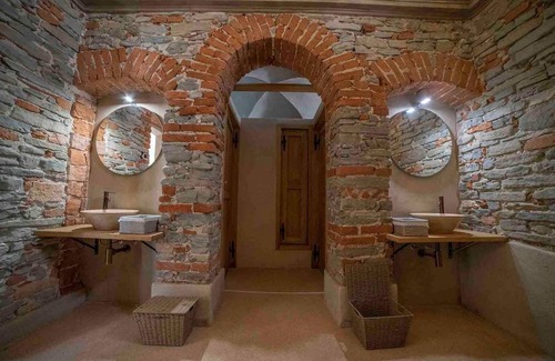 Clavesana Bed & Breakfast | Tenuta Armonia