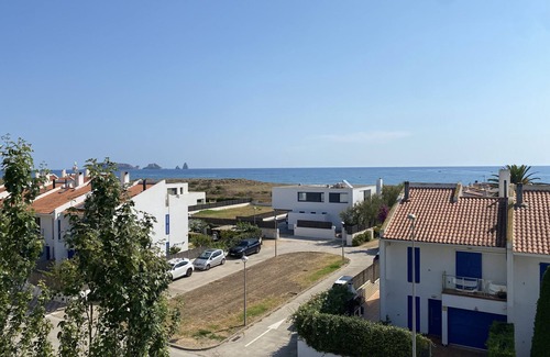 Mas Pinell Apartment | TER 31C - Renewed, sea views, A/C and with pool