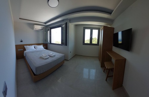 Paliouri House | Terra Olivia Luxury Villas and Suites