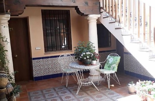 Toledo City Center Apartment | Terrace house in Edif Toledo Magico, ideal for 7 people.