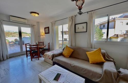 Caleta de Velez Apartment | Terrasol Atico Baviera Golf-Playa