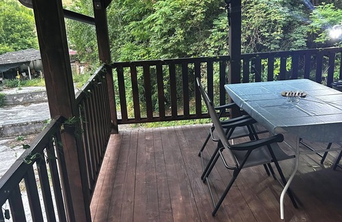 Sarajevo Villa | Terrific villa with AC in charming Sarajevo
