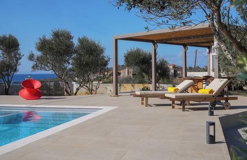 Livadi House | Tersanas Mare Blue - Home w. Pool & Large Outdoors