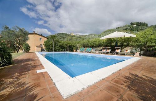 Capannori Villa | Teto by Salogi Villas