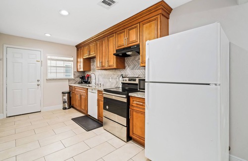 OST - South Union Apartment | Texas Med Center Opulent & Luxury Stay