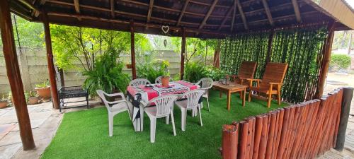 Maun House | Thamalakane guest house