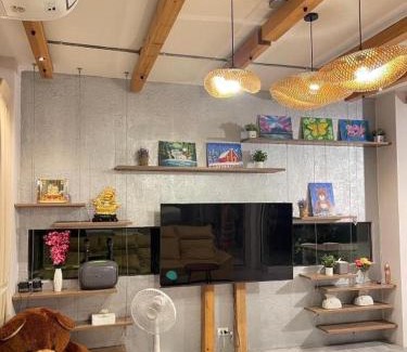 Hin Lek Fai House | Tharadol Premium Hua Hin