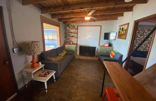 Dadeville Cottage | That 70's Kottage on Sunset Dr. BIG water view, sleeps 8