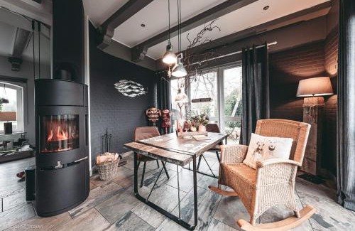 Gokels House | Thatched Cottage Bankrovers