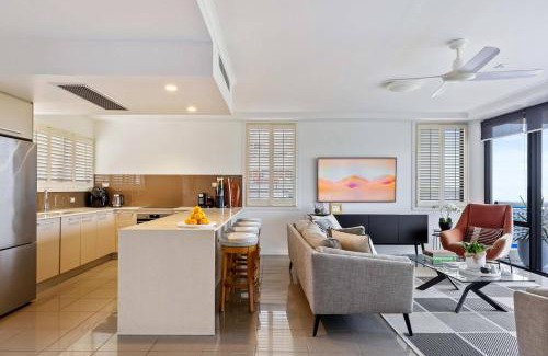 Cairns North Apartment | The Abbott—A Sea-Swept Esplanade Abode