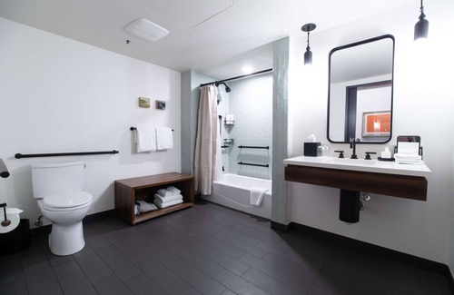 Downtown Seattle Hotel | The Alexis Royal Sonesta Hotel Seattle