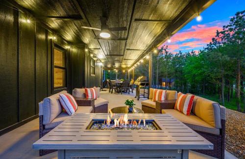 Pickens House | The Animal Crossing -Direct ATV trail access, hot tub, and fire pit near Hochatown