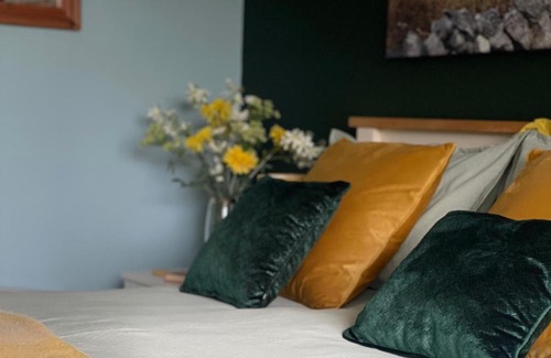 Carhoo Apartment | The Apartment at Burkedale House