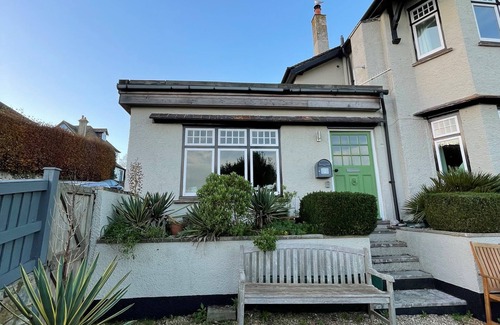 Lyme Regis Cottage | The Apartment at Queen Anne's Lodge