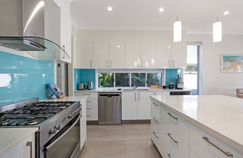 Yaroomba Apartment | The Art House @ Beachside