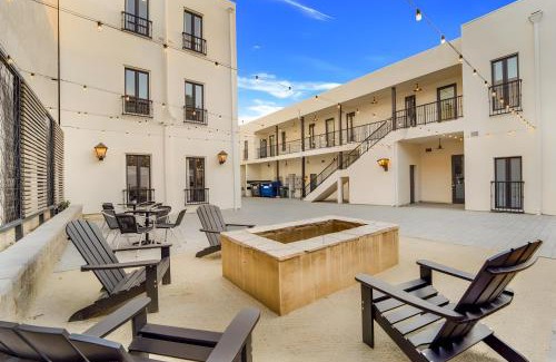 East Village Apartment | The Artifact