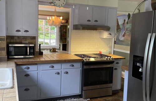Lockport House | The Artist's Getaway