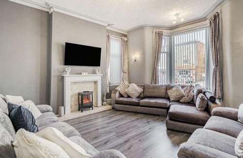 Blackpool Town Center House | The Ascot