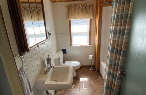 Ashland House | The Ashland Home