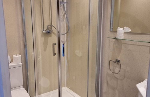 Bournemouth House | The Ashleigh - Dog Friendly