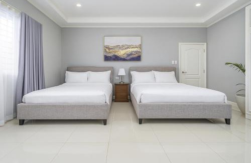 Angeles City Villa | The Aston Residences Clark Private 3BR Villa near Clark Airport