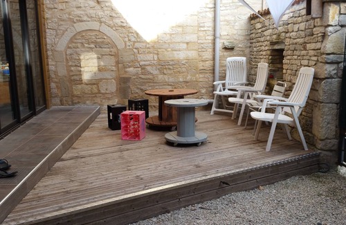 Tusson House | The atypical, charentaise deumeure in the heart of Tusson