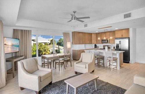 Clearwater Beach Apartment | The Avalon Club