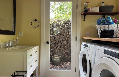 Kalaoa Cottage | The Avocado Cottage