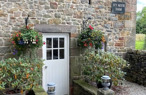 Longnor House | The Barn at Ivy House Farm, Warslow, Peak District