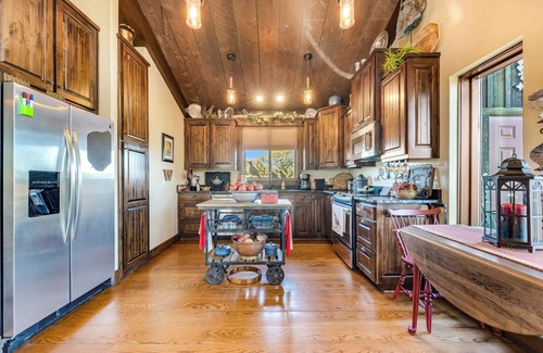 Mobeetie House | The Barn at Quail Creek Ranch - 2 Bedroom Peaceful Ranch Retreat