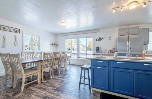 Driggs House | The Barn Driggs – Huge, Newly Renovated Retreat