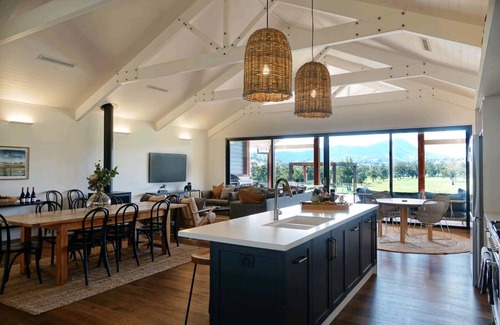 Waverly House | The Barn - Unique Luxury Stay