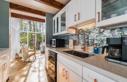 Bremerton House | The BayView Rendezvous - w/Beach Access & Kayaks