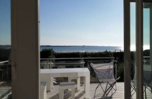 Santec House | THE BEACH AT THE END OF THE GARDEN/VILLA 5 ⭐️AVEC SPA/MAGNIFICENT SEA VIEW