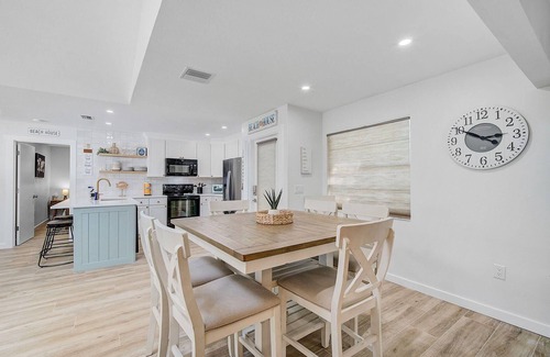 Bay Isle House | The Beach Bungalow Siesta Key - 205