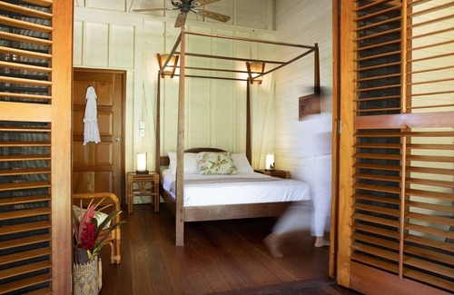 Bocas del Toro Bed & Breakfast | The Beach House at Bluff Beach Retreat in Bocas de Toro