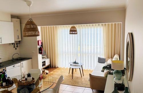 Vila Baleira Apartment | The Beach House