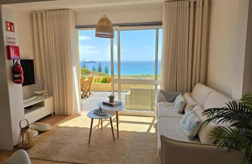 Vila Baleira Apartment | The Beach House