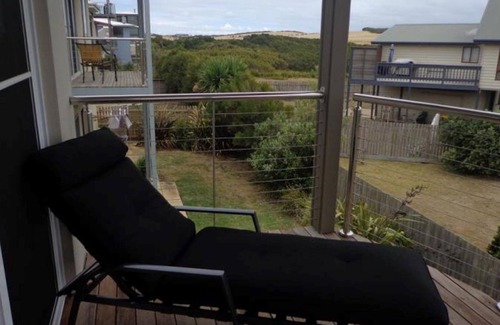 Smiths Beach House | The Beach Row