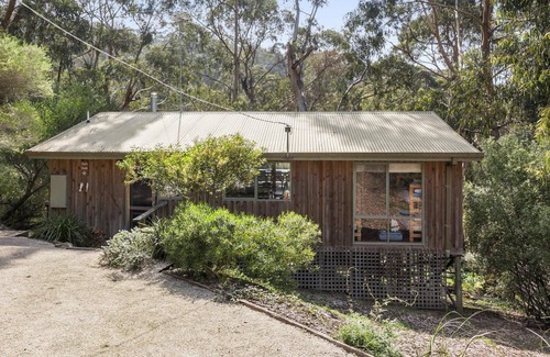 Lorne Cottage | The Beach Shack - Cosy Little Cottage by the Sea
