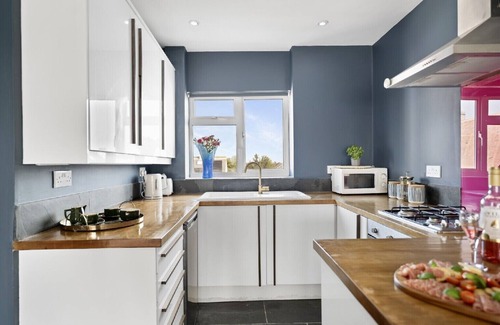 Herne Bay Apartment | The Beacon, 2 bed Flat in Herne Bay With Parking