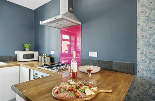 Herne Bay Apartment | The Beacon, 2 bed Flat in Herne Bay With Parking
