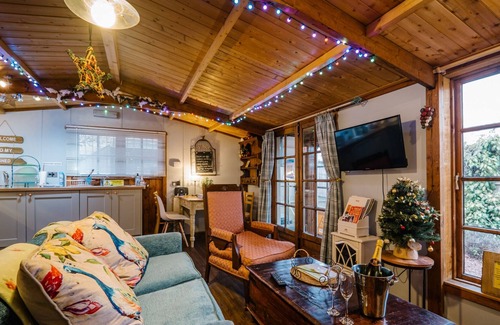 Higher Walton Ski Chalet | The Beauty Shed - Private hot tub